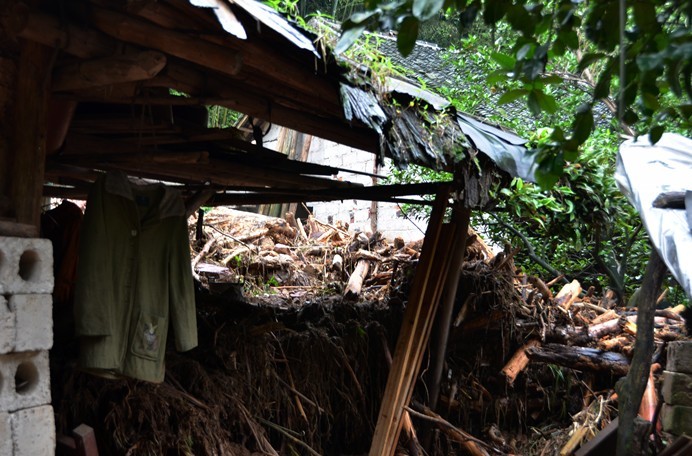 恭城520社区带领众人慰问灾后山区962 / 作者:星想事成 / 帖子ID:68121
