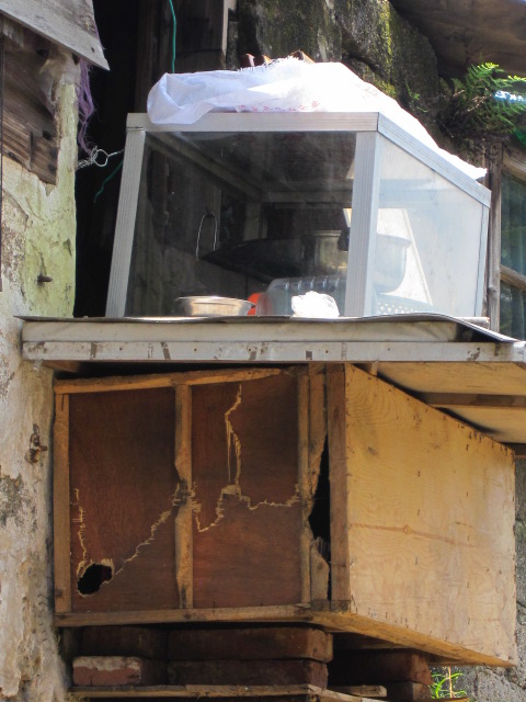 恭城街最牛掰的碗柜! 这个款式你喜欢摆？596 / 作者:容容 / 帖子ID:68259