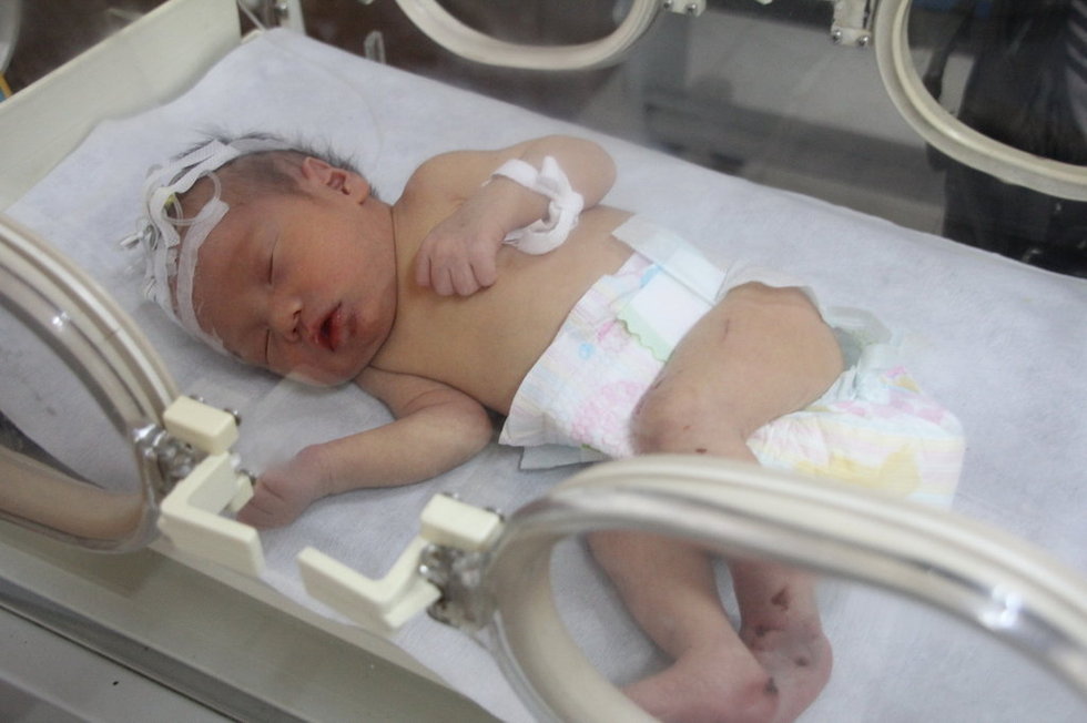 弃婴被卡马桶下水道 众人接力救援上演奇迹771 / 作者:笑看$颩囩 / 帖子ID:68404