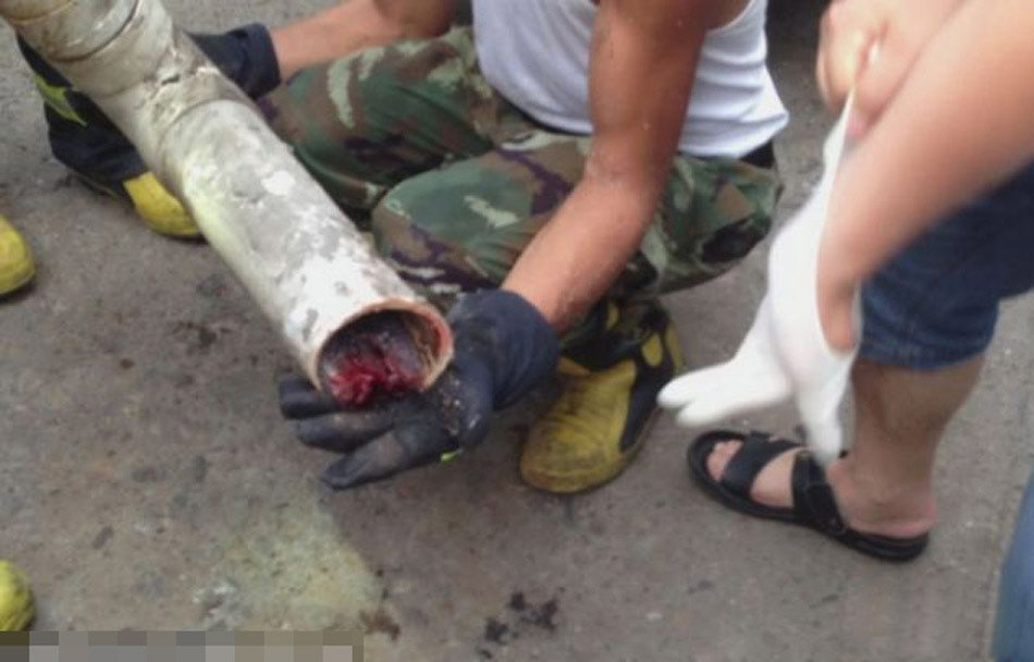 弃婴被卡马桶下水道 众人接力救援上演奇迹725 / 作者:笑看$颩囩 / 帖子ID:68404