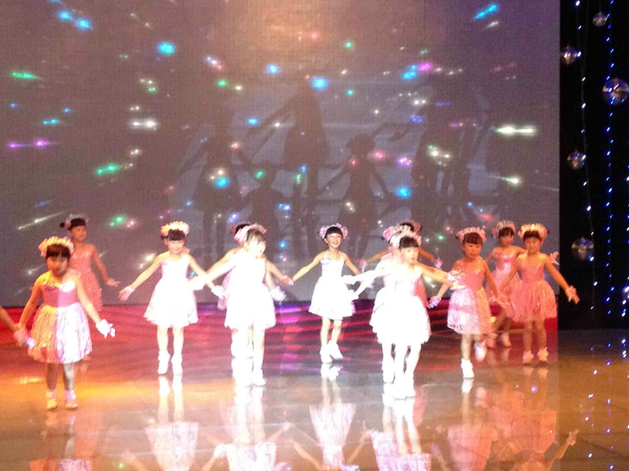 2013庆六一文艺汇演（手机相册）289 / 作者:小雨点 / 帖子ID:68439