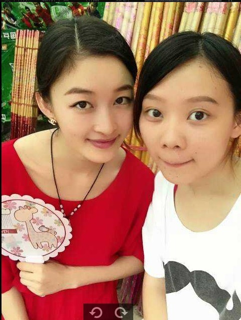 关帝庙会 美女出现了   嘿嘿520 / 作者:星想事成 / 帖子ID:77673