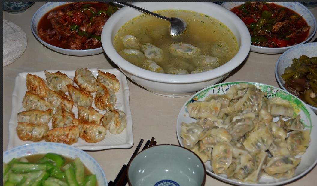 包饺子了哦 ！！嘿嘿  童年的感觉。943 / 作者:星想事成 / 帖子ID:94399