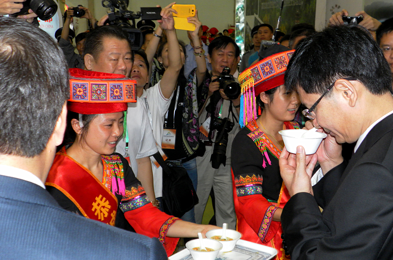 恭城参加第四届国际旅博会获圆满成功157 / 作者:柚子壳※ / 帖子ID:95696
