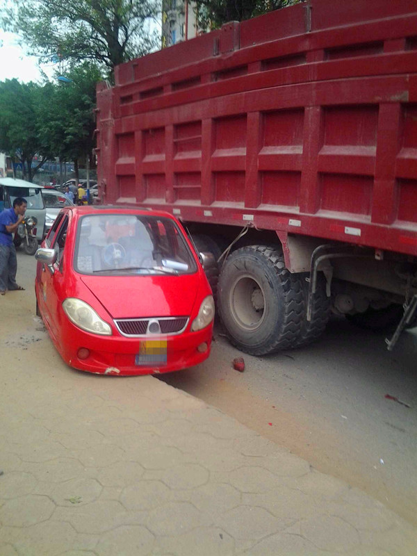 恭城茶江 大桥上演 “亲密接触”~~428 / 作者:梦想激情 / 帖子ID:96147