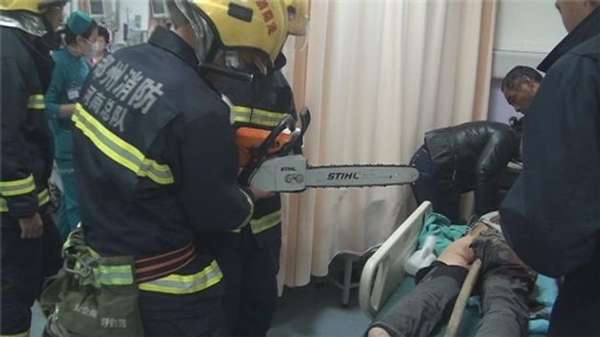 男子酒后翻墙回家 木棍插进肛门近二十公分(433 / 作者:狗掰涛 / 帖子ID:96607