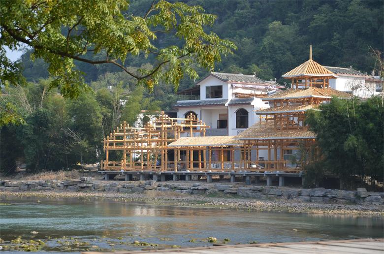 平安社山：兴建景点 复出旅游379 / 作者:北辰 / 帖子ID:97292