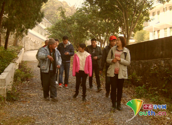 恭城县志愿者元旦看望老人送新年礼物832 / 作者:狗掰涛 / 帖子ID:99501