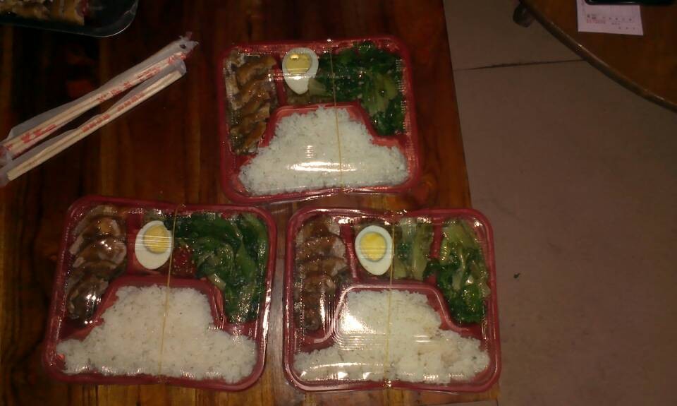 好吃点美食送餐，您一个电话就帮你送到府上去！25 / 作者:听现实的话 / 帖子ID:99496