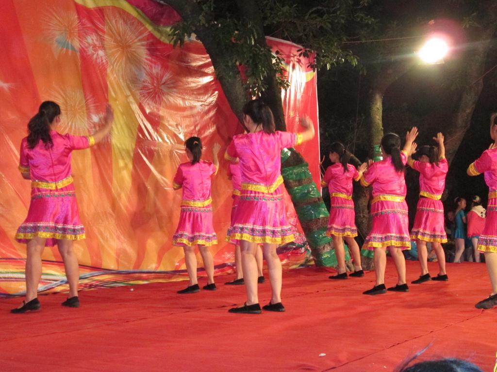 西岭村文艺晚会----越来越好之村晚308 / 作者:8277 / 帖子ID:99970