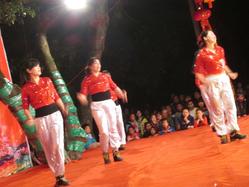 西岭村文艺晚会----越来越好之村晚53 / 作者:8277 / 帖子ID:99970