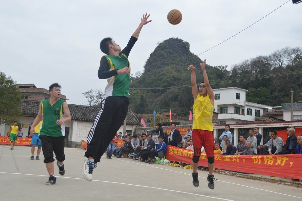 2014年度下宋村“恒义杯”篮球、拔河赛圆满结束！330 / 作者:熞蔃棏疲憊 / 帖子ID:100006