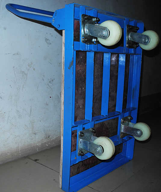 便宜出售新手拖车一部（见图）960 / 作者:有瘾头 / 帖子ID:100638