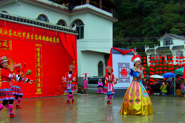 恭城油茶文化节原生态瑶族传统婚嫁521 / 作者:踏雪寻梅 / 帖子ID:100699
