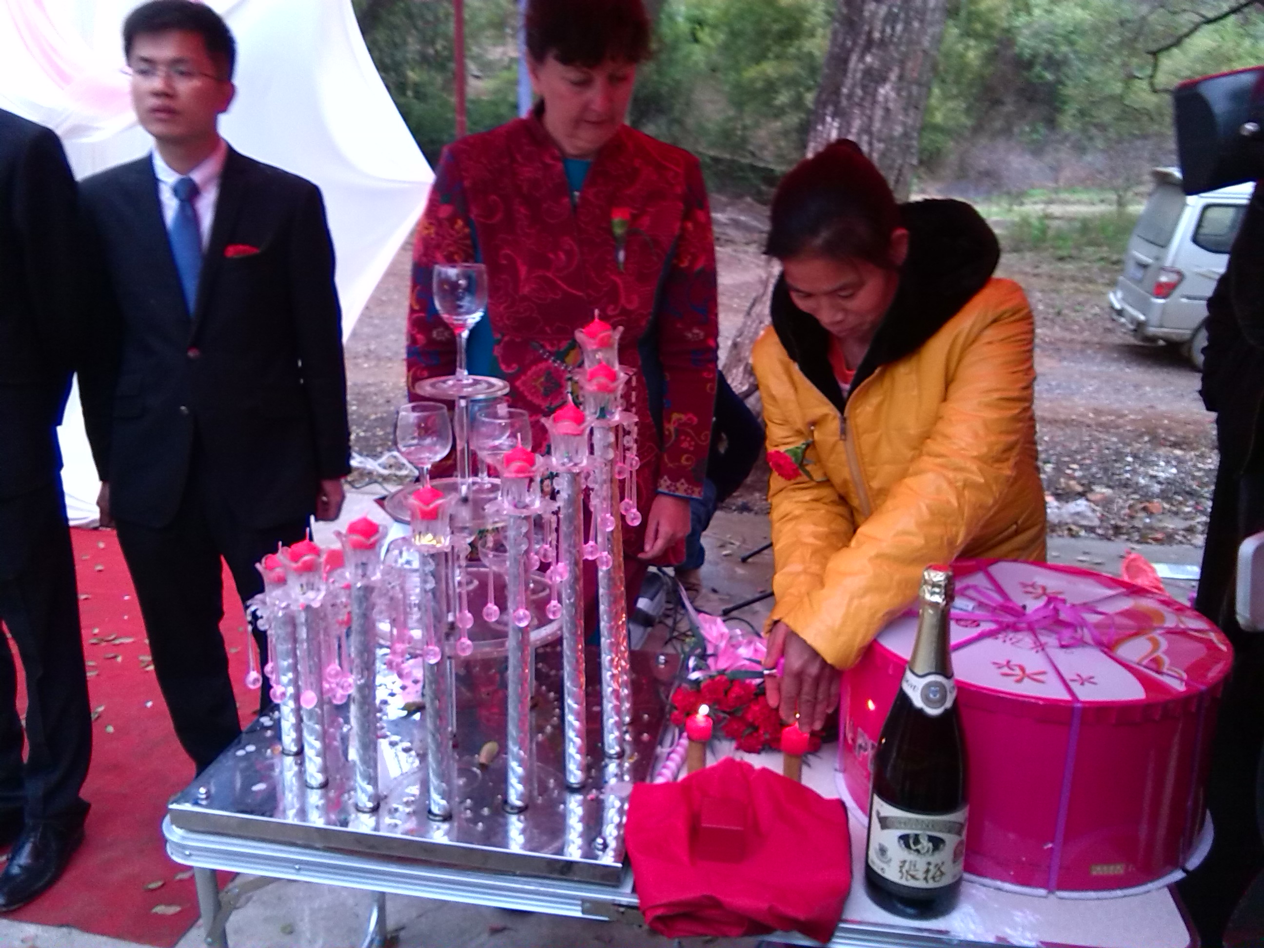 百年婚庆筹办新西兰美女嫁罗家寨音乐天才！105 / 作者:百年婚庆 / 帖子ID:100707