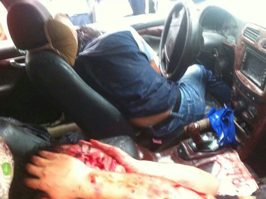 两个偷狗贼今早在三江街头落入群众“法网“390 / 作者:大卷哥 / 帖子ID:101214