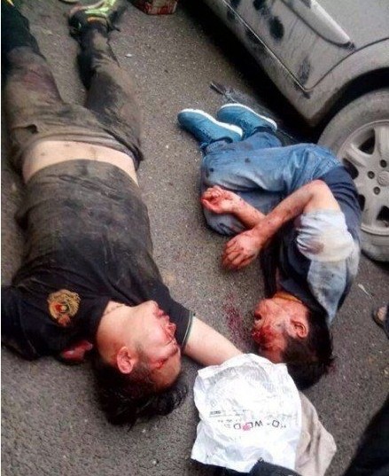 【三江】两人偷狗被抓 遭打后抱三死狗示众640 / 作者:是非黑人 / 帖子ID:101253