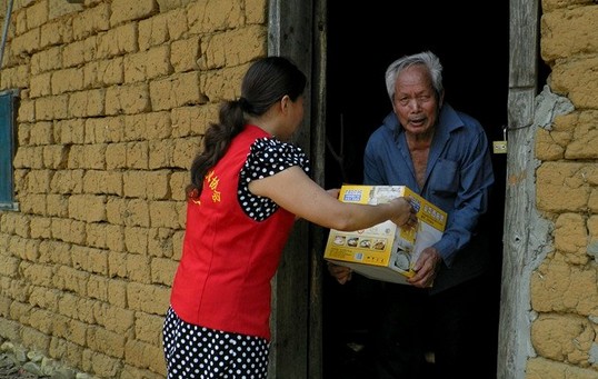 恭城爱心公益协会义工走进敬老院626 / 作者:叶云 / 帖子ID:101812