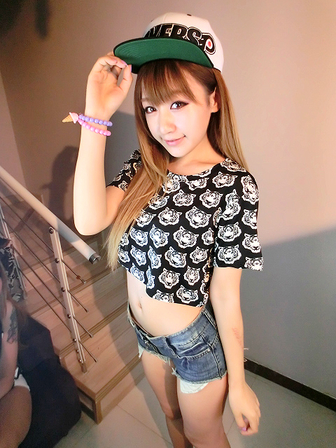 都教授和喵星人都无法阻挡地球女人的露肉大军了196 / 作者:鸟人在轮船 / 帖子ID:102464