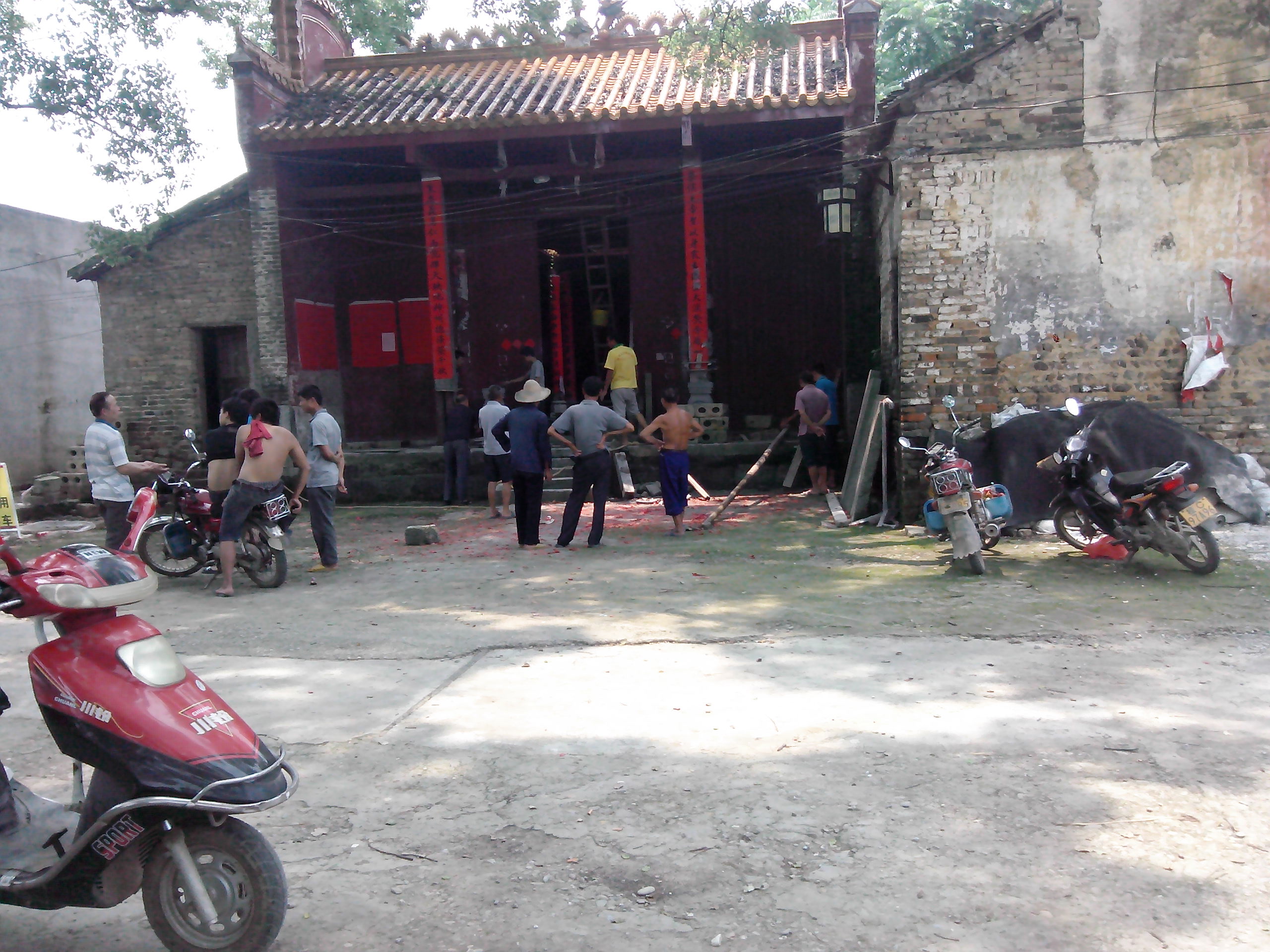 栗木关帝庙今天开始装新石墩！797 / 作者:排散 / 帖子ID:102486