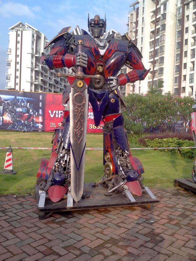 好大的变形金刚794 / 作者:易水清 / 帖子ID:102621