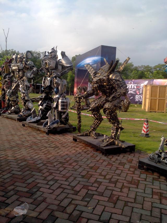 好大的变形金刚236 / 作者:易水清 / 帖子ID:102621