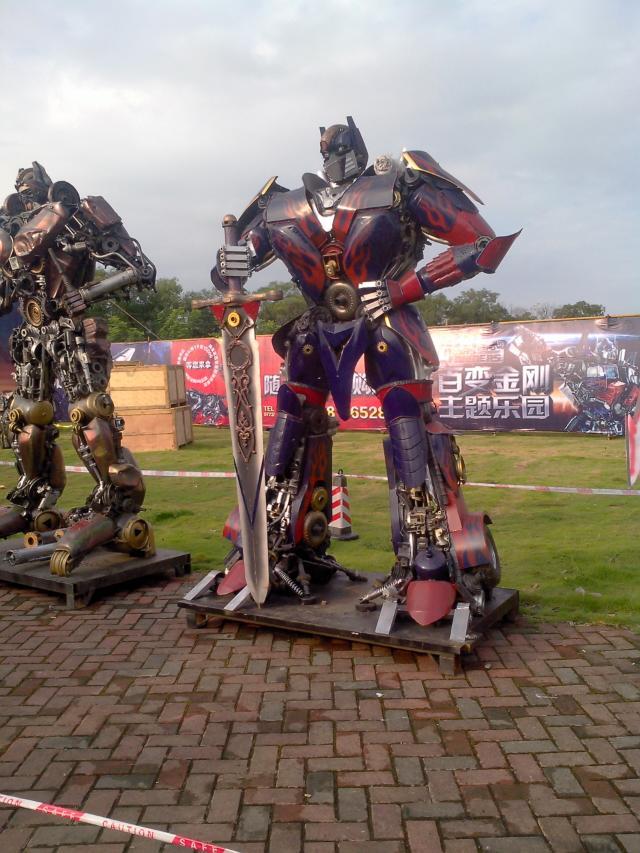 好大的变形金刚715 / 作者:易水清 / 帖子ID:102621