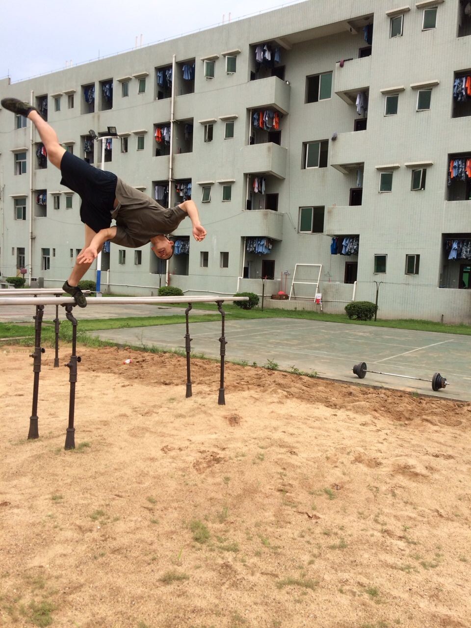 消失两年！！王者归来142 / 作者:李成吉 / 帖子ID:102747