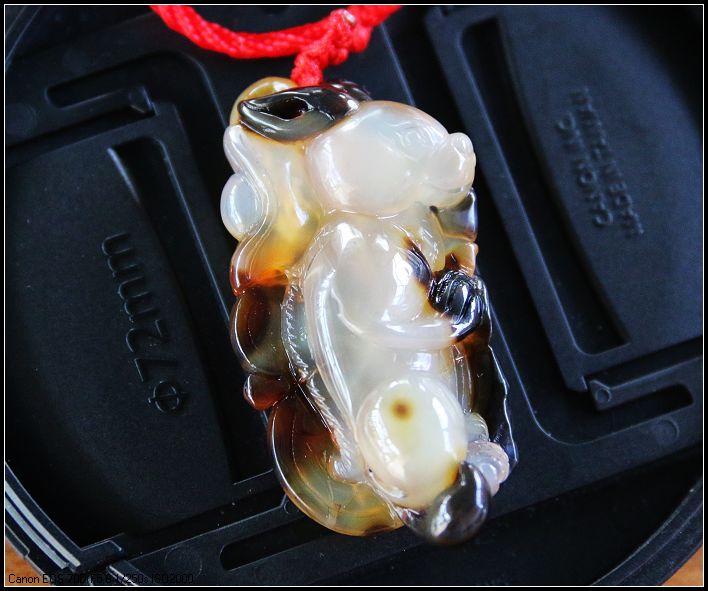 秀点新疆水冲玛瑙原石雕件271 / 作者:hgd / 帖子ID:103515