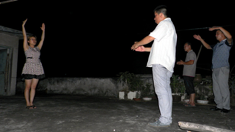 唯有奉献，才快乐153 / 作者:若無其事 / 帖子ID:103596