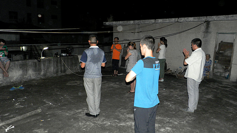 唯有奉献，才快乐412 / 作者:若無其事 / 帖子ID:103596