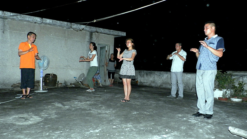 唯有奉献，才快乐551 / 作者:若無其事 / 帖子ID:103596