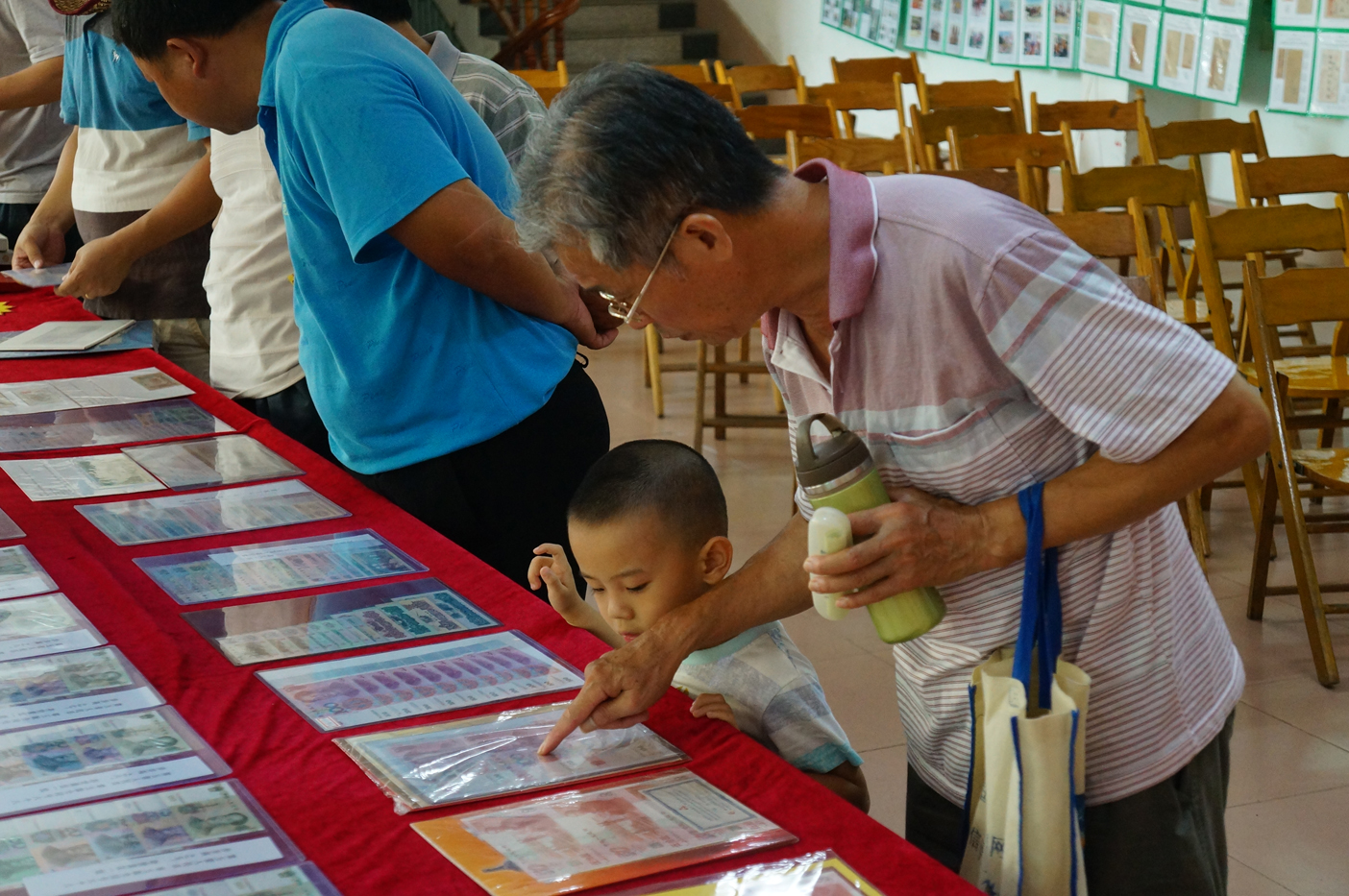 稀 世 珍 币 · 空 降 恭 城  广西精品钱币巡回展桂林恭城站圆满成功！180 / 作者:洁洁 / 帖子ID:103614