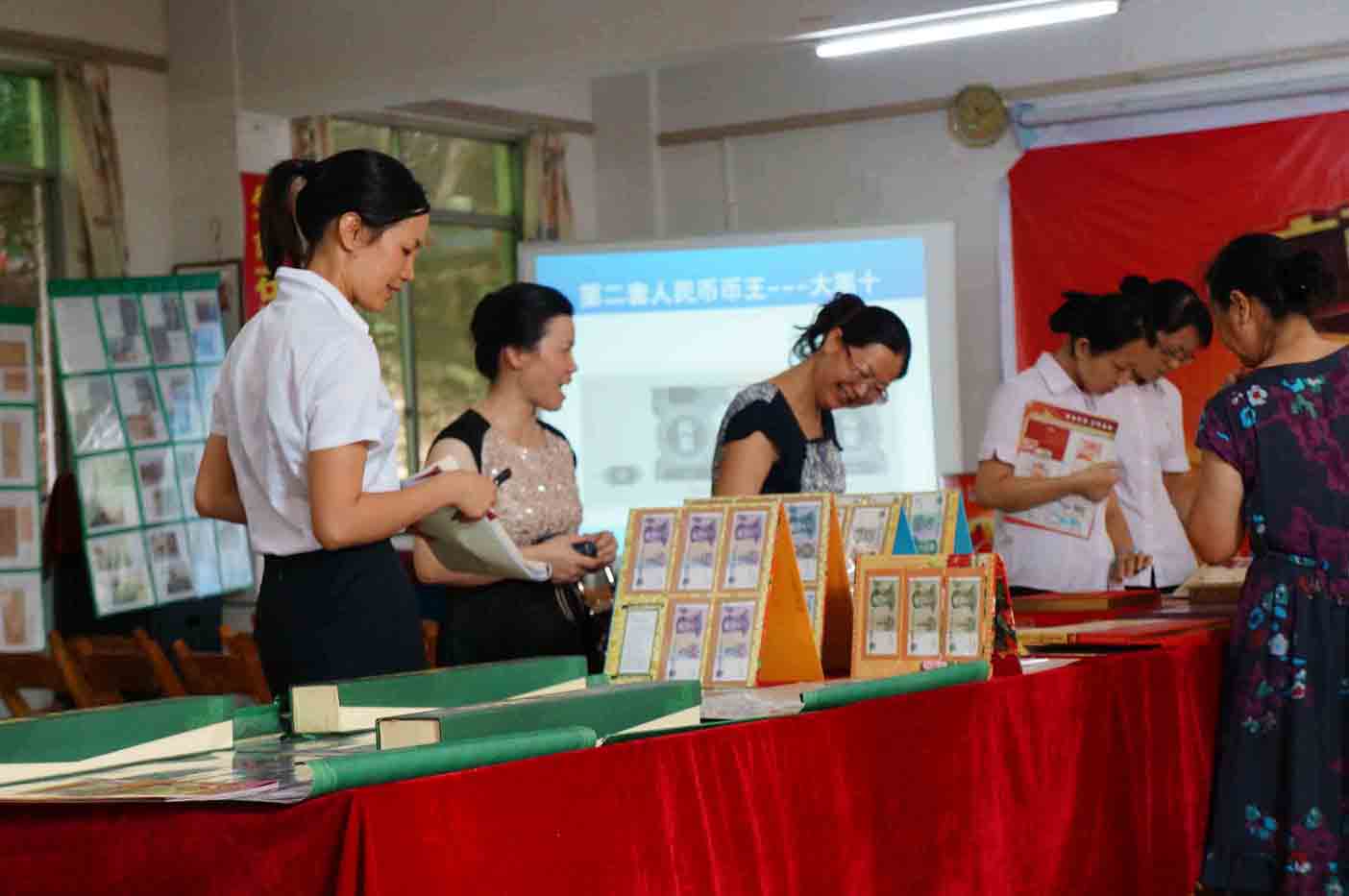 稀 世 珍 币 · 空 降 恭 城  广西精品钱币巡回展桂林恭城站圆满成功！698 / 作者:洁洁 / 帖子ID:103614