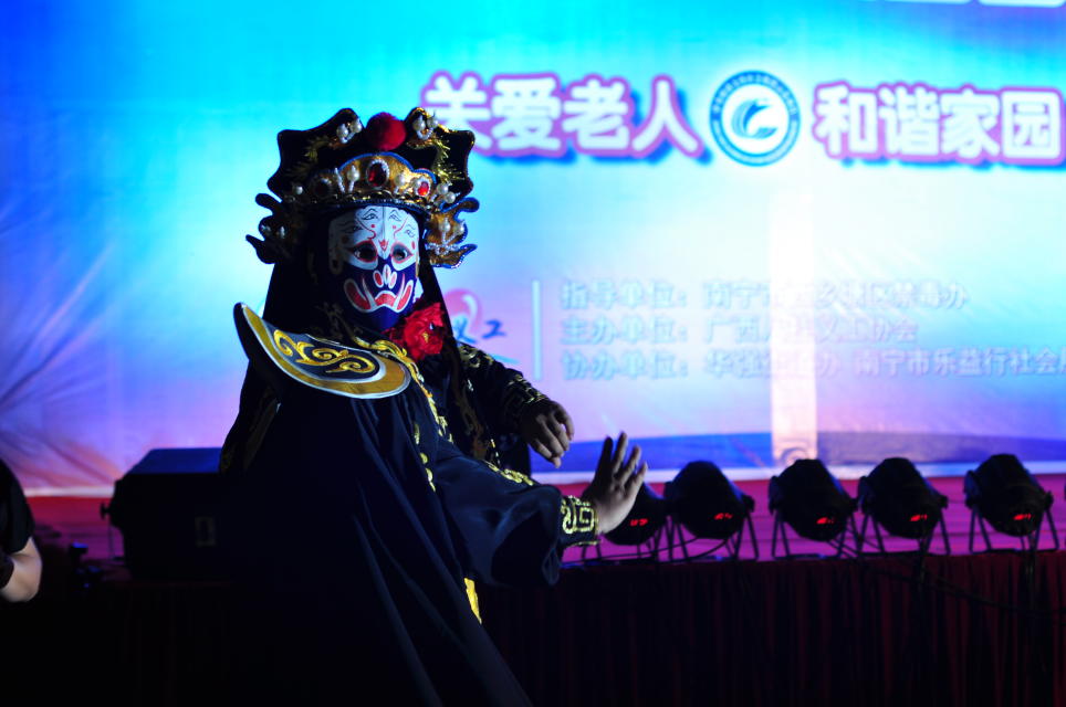 恭城小伙子在南宁的演艺生涯669 / 作者:恭城龙狮戏凤 / 帖子ID:103760