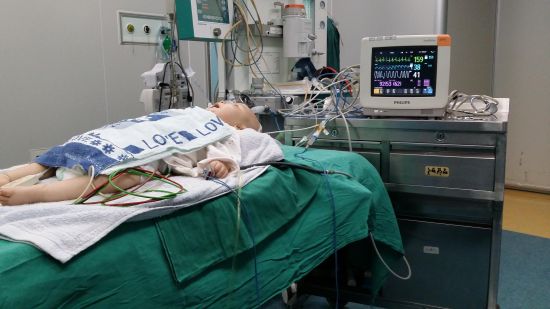 最小捐肾者：8个月女婴肾脏成功移植给22岁女孩842 / 作者:欧耶 / 帖子ID:103862