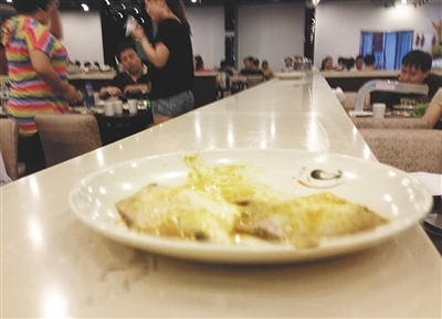 记者卧底汉丽轩烤肉店：食客“口水肉” 转手回餐桌--转贴805 / 作者:键盘上的音符 / 帖子ID:103914
