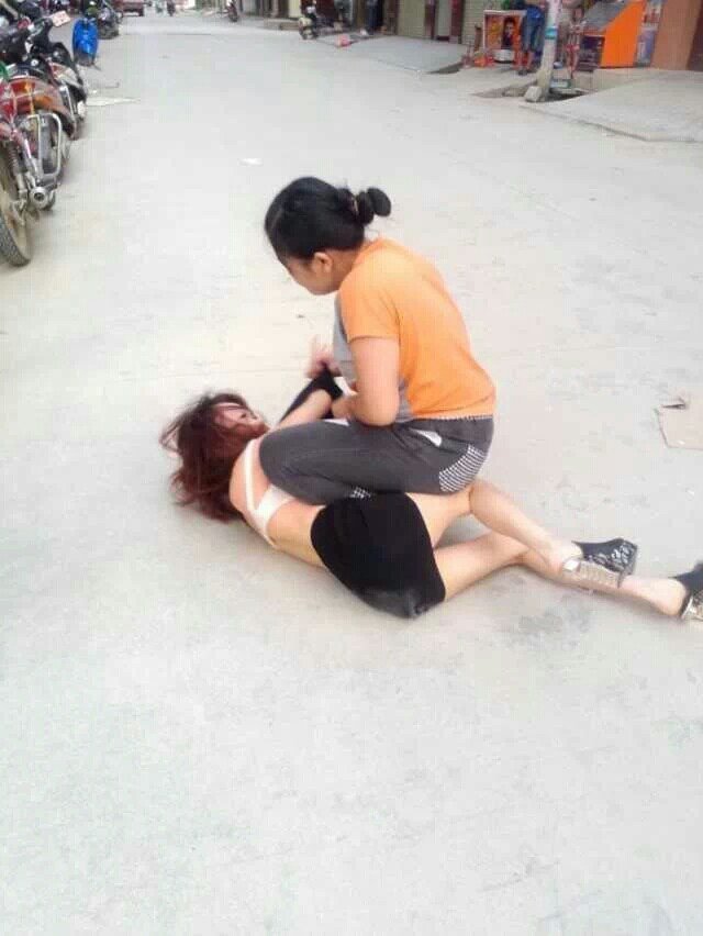 拳王争霸，正室KO小三!664 / 作者:罗少爷 / 帖子ID:104178