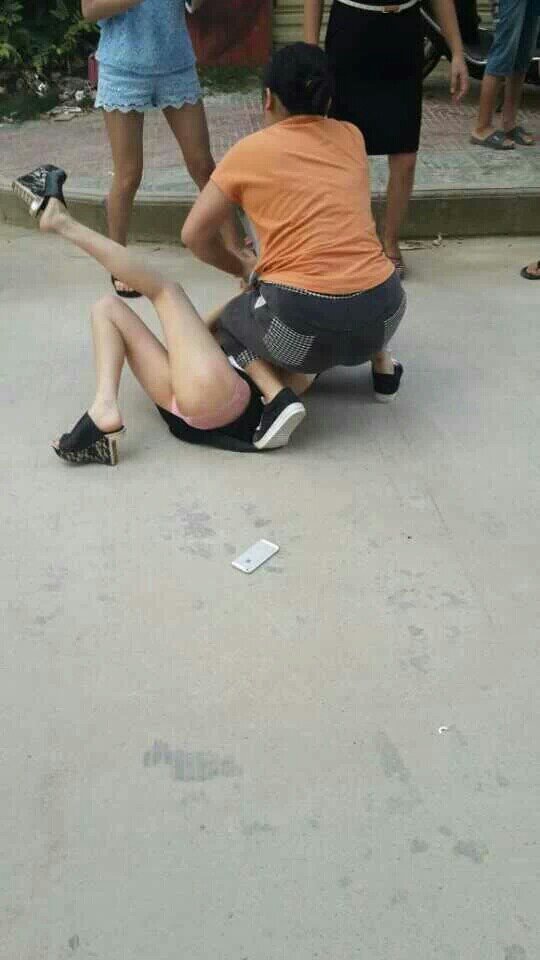 拳王争霸，正室KO小三!80 / 作者:罗少爷 / 帖子ID:104178