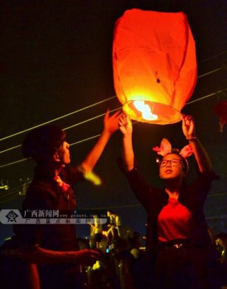 桂林资源举办河灯歌节 再现万盏河灯耀资江915 / 作者:欧耶 / 帖子ID:104261