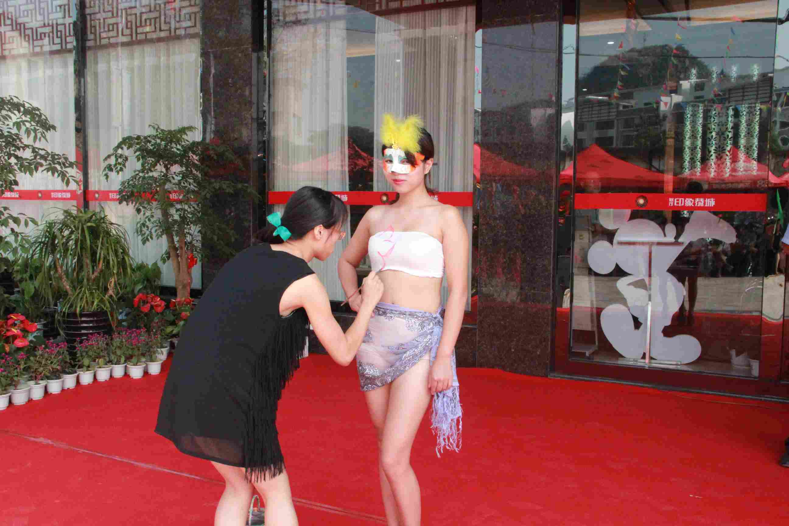 财茂.印象恭城一期“紫园”盛大开盘庆典【组图】949 / 作者:水墨茶江 / 帖子ID:104647