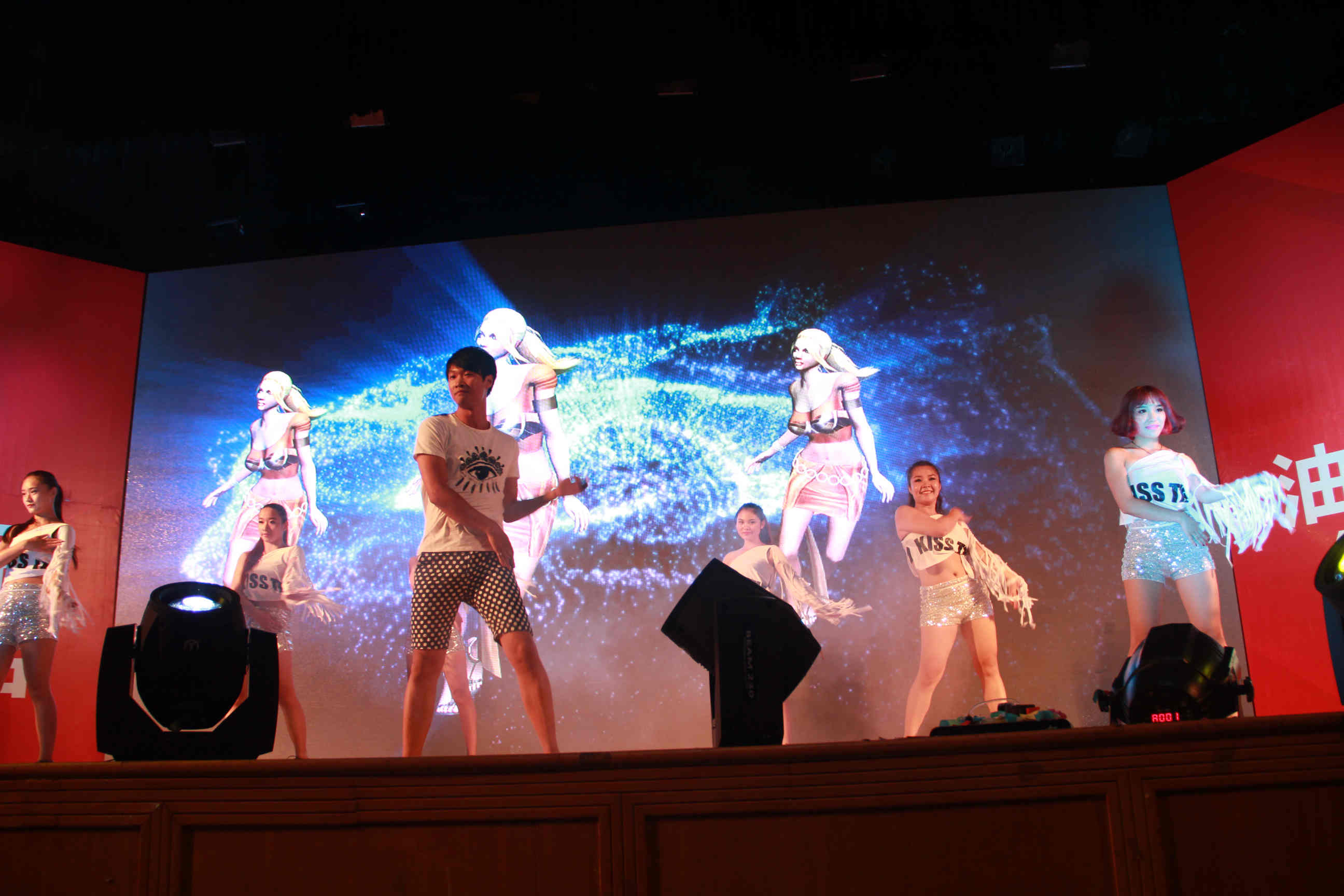 财茂.印象恭城开盘庆典晚会 “天王”助阵，还有女神，全程照片大放送![组图]11 / 作者:520摄影记者 / 帖子ID:104649