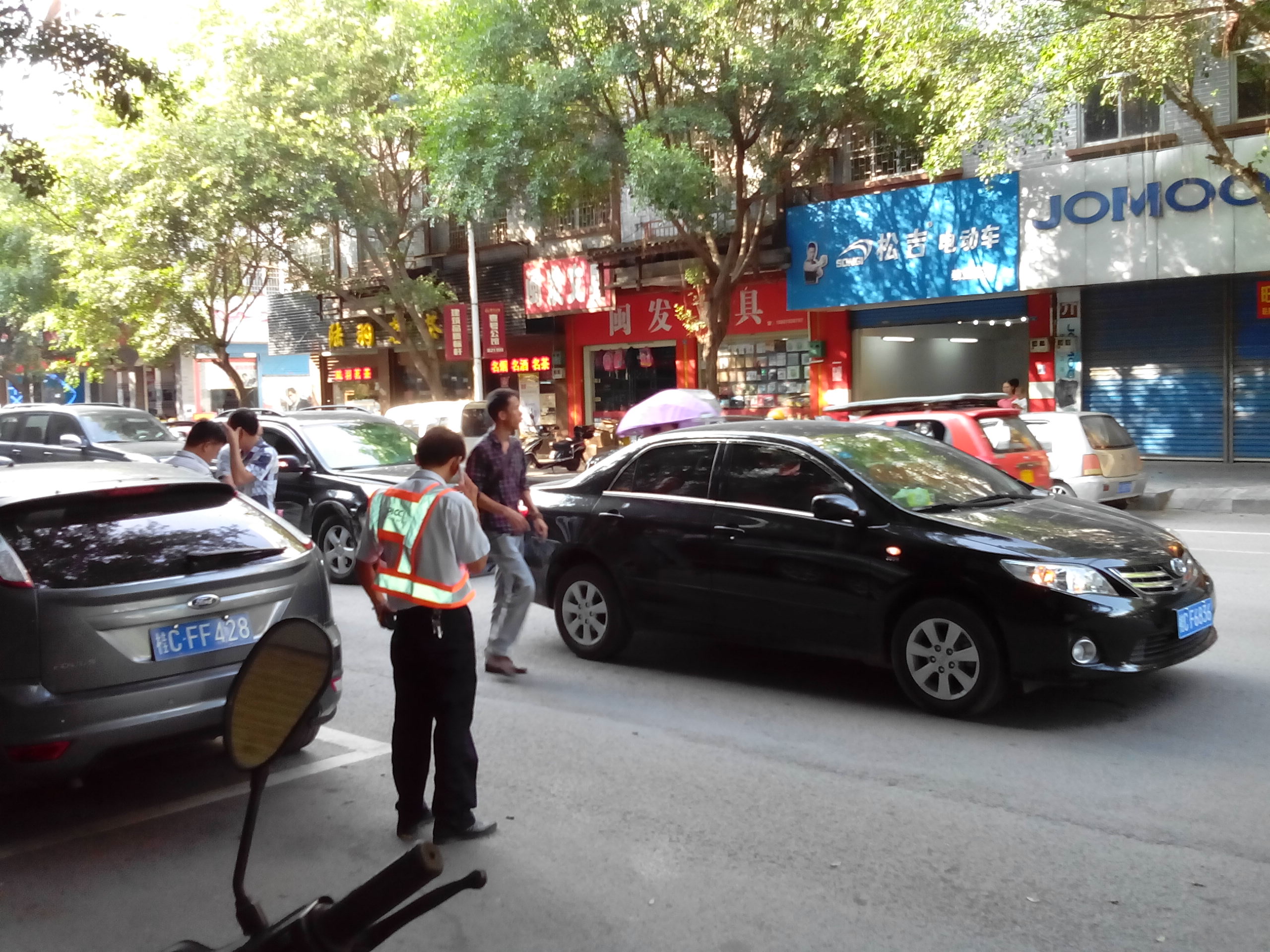 今天 城中西路的飞机！430 / 作者:罗少爷 / 帖子ID:104673