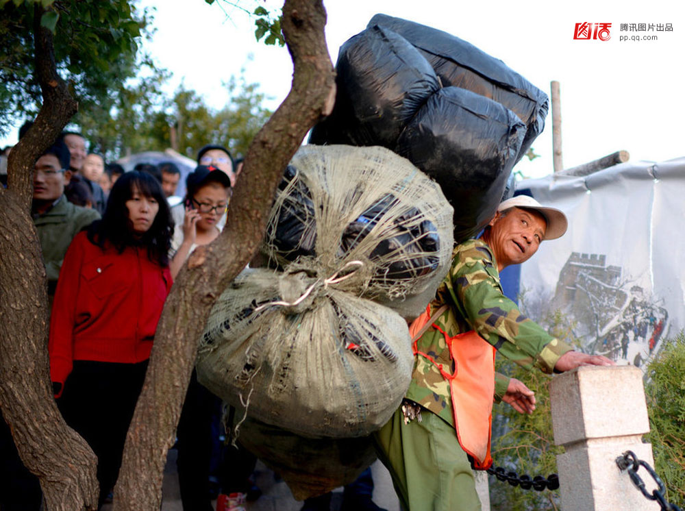悬崖上的环卫工 大家发表下自己的意见342 / 作者:thkfh / 帖子ID:105036