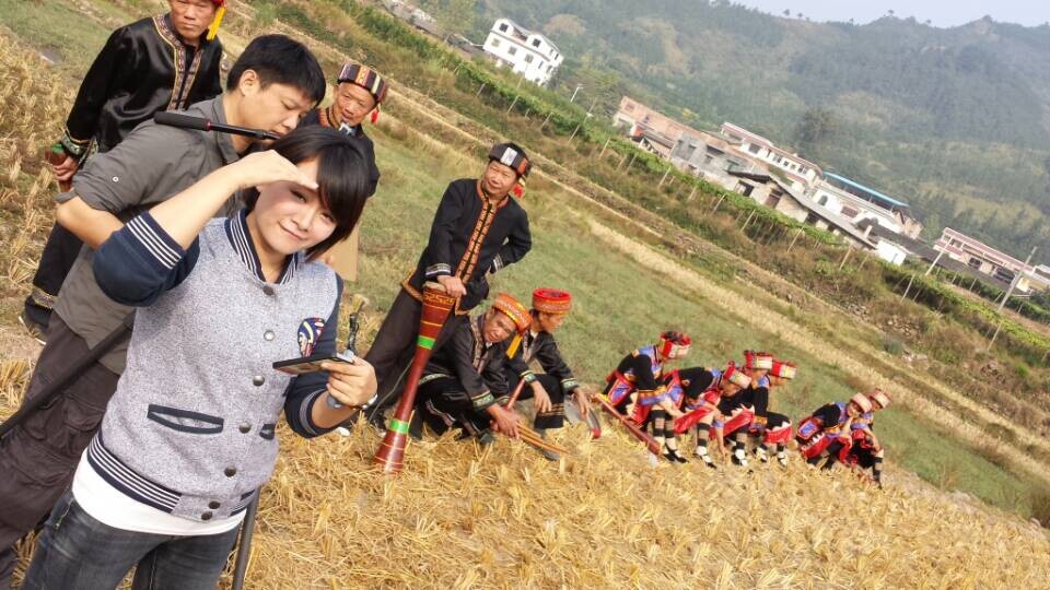 观音水滨吹笙挞鼓表演队为桂林电视台表演节目757 / 作者:欧耶 / 帖子ID:105119