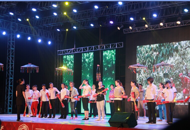 月柿节重头戏“金秋月柿 为恭城喝彩”大型晚会彩排现场892 / 作者:水墨茶江 / 帖子ID:105175