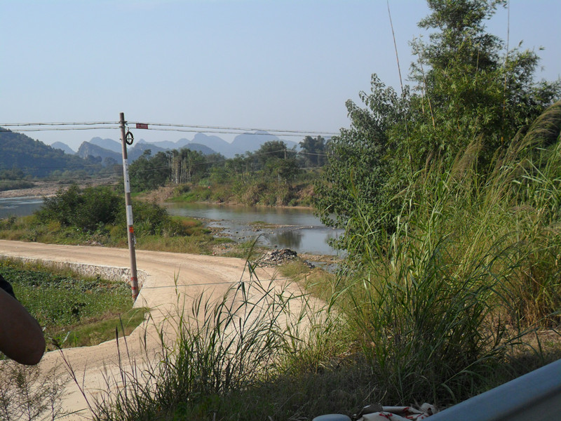 又是一年的秋天，没有看到落叶的飘飞。还是一片苍翠，仿佛还是我怀念的那个夏天。260 / 作者:建筑19551213 / 帖子ID:105197