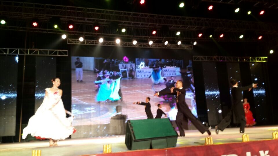 恭城月柿节重头戏粤华·世纪鑫城“金秋月柿 为恭城喝彩”大型晚会现场31 / 作者:欧耶 / 帖子ID:105207