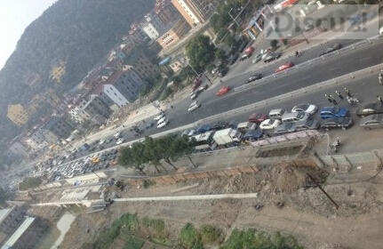 杭州3辆电动车违规上高架遭车祸 致一死两重伤705 / 作者:红通通 / 帖子ID:105288