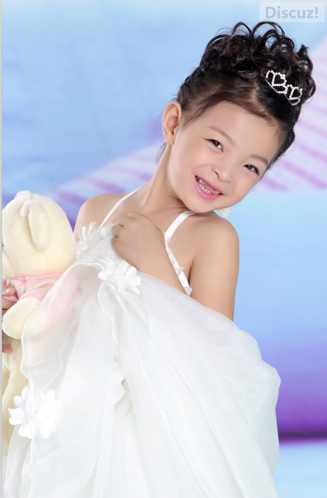 小妮妮，拍摄于格林童画，儿童摄影会馆201 / 作者:或许 / 帖子ID:105334